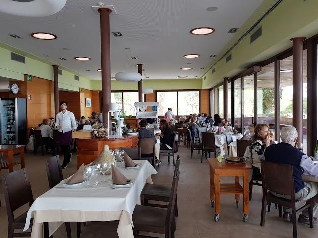 Perales Restaurant